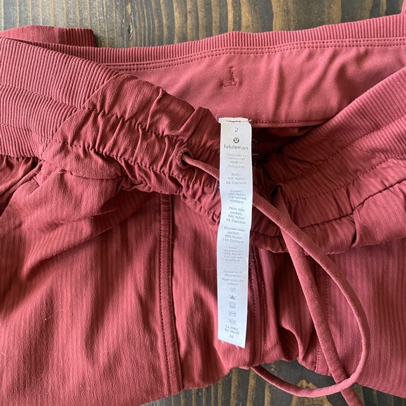 Lululemon pants - Picture 3 of 3